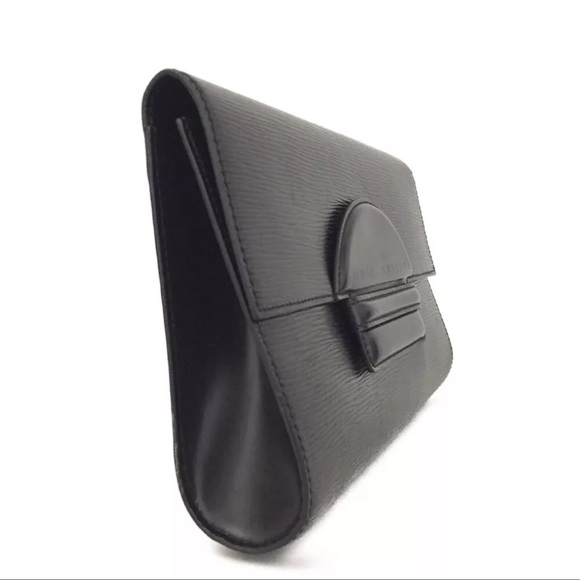 Authentic LOUIS VUITTON Chaillot Black Epi Leather Clutch Bag - Picture 5 of 14